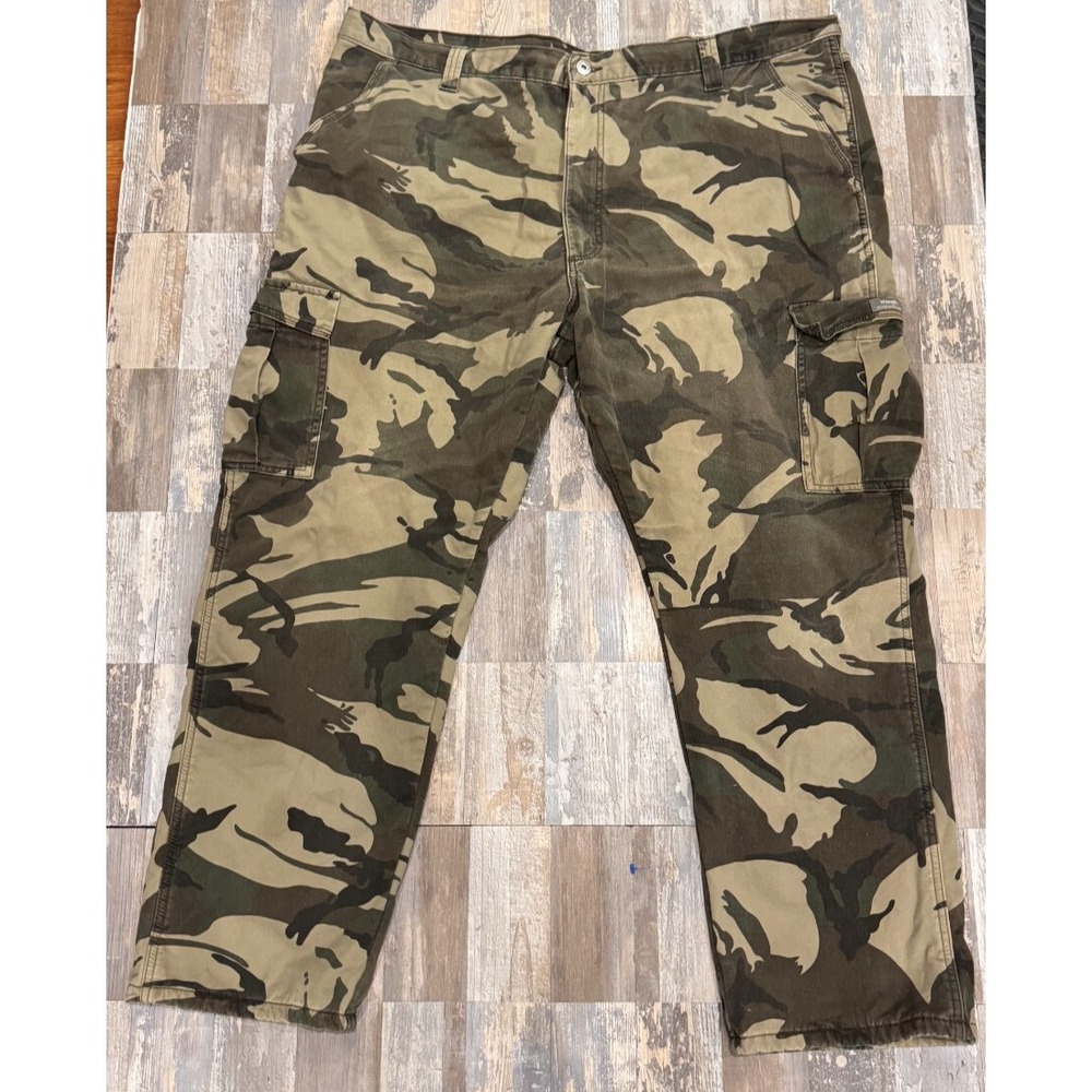 Wrangler Outdoor Relazed fit Camo Cargo Pants Green Woodland